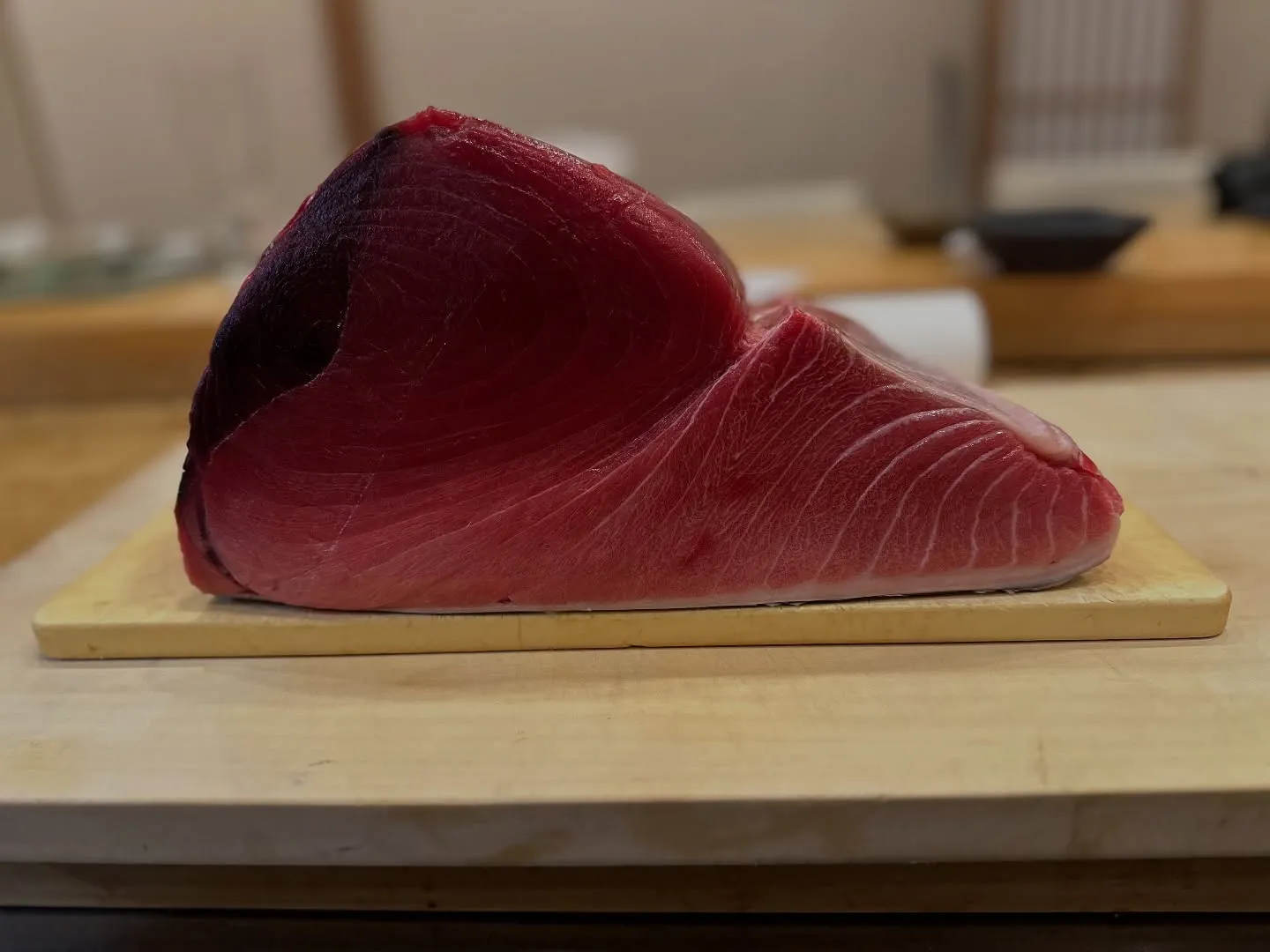 皆様、今週も素晴らしい食材をご紹介します🍣✨。